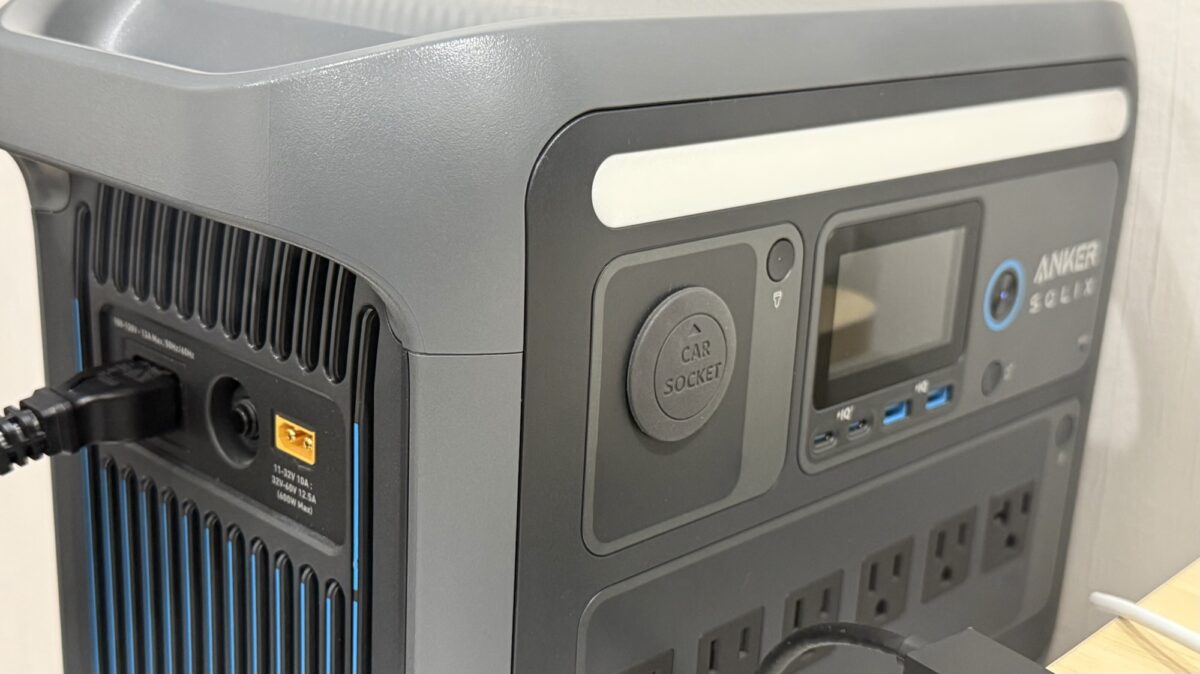 アンカー　ポータブル電源　C1000　アップ　部屋内